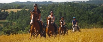  Horse riding in Umbria 